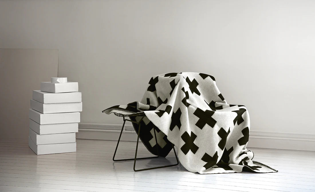 Crux Blanket Black/Offwhite